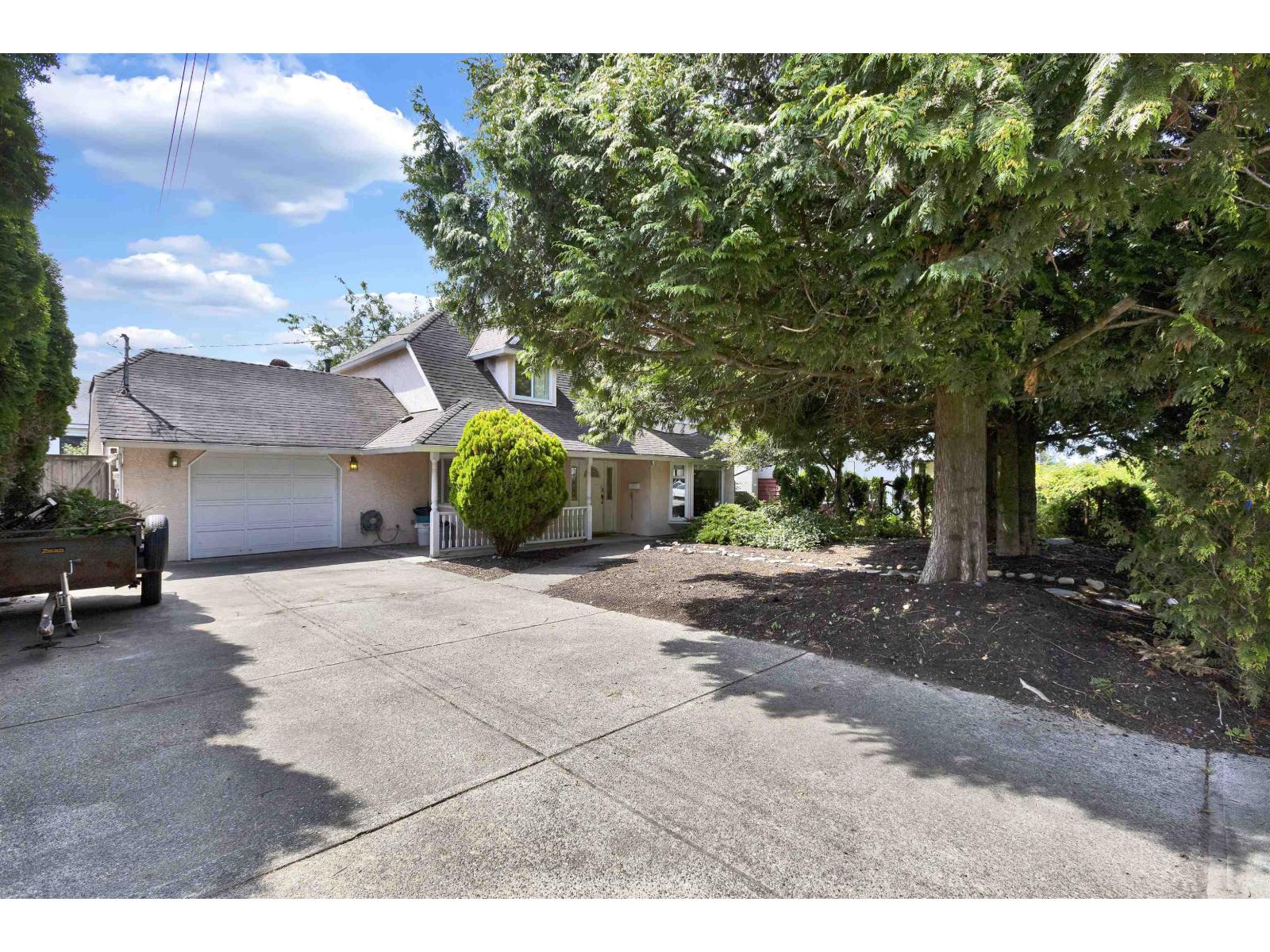 Photo 4 of 11318 82 Avenue, Delta BC