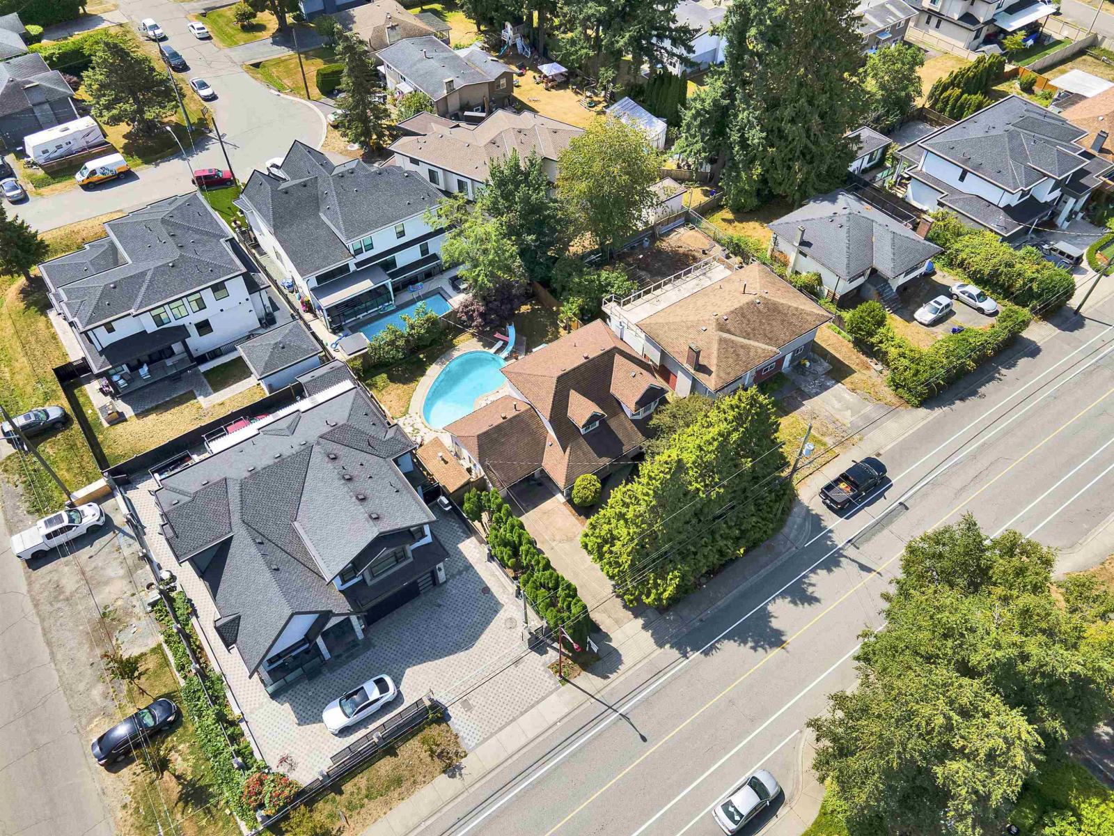 Photo 6 of 11318 82 Avenue, Delta BC