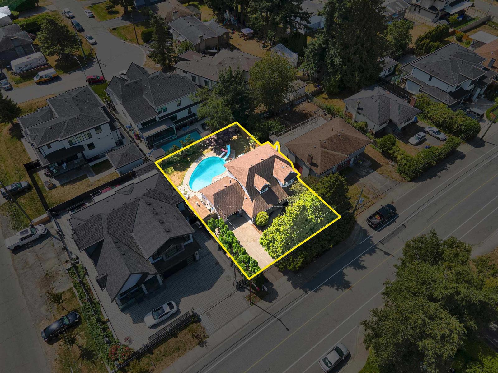 Photo 7 of 11318 82 Avenue, Delta BC