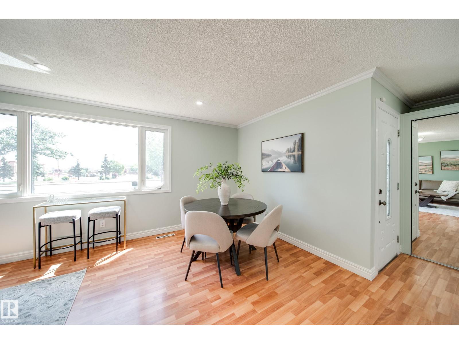 Photo 26 of 13004 Fort Rd Nw, Edmonton AB