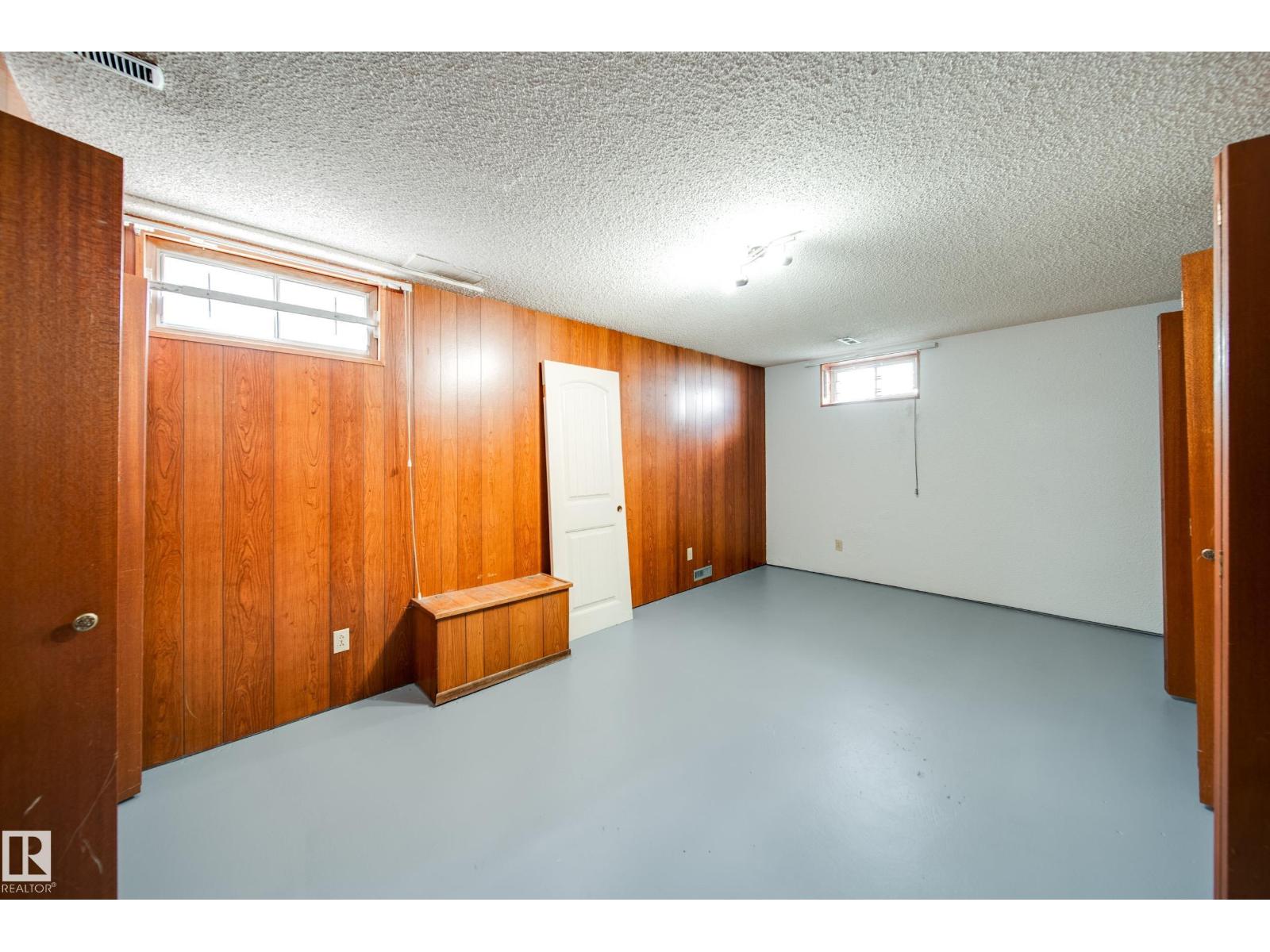 Photo 35 of 13004 Fort Rd Nw, Edmonton AB
