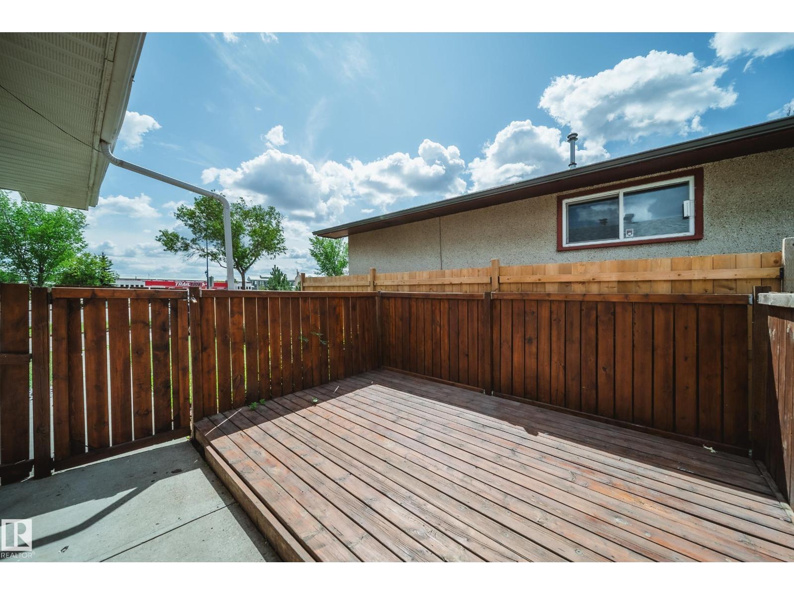 Photo 1 of 13004 Fort Rd Nw, Edmonton AB