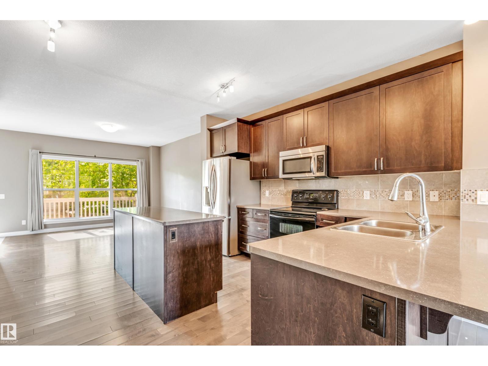 Photo 18 of 2227 74 St Sw, Edmonton AB