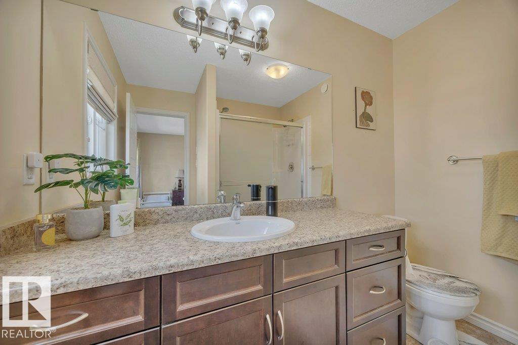 Photo 8 of 6111 18 Av Sw, Edmonton AB