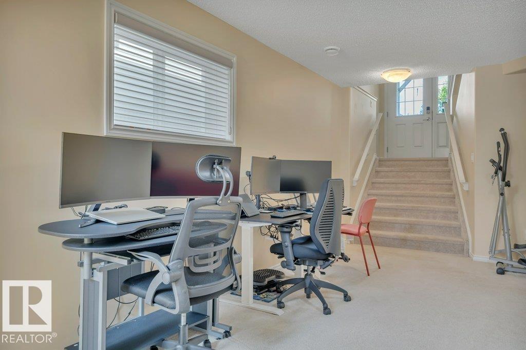 Photo 11 of 6111 18 Av Sw, Edmonton AB