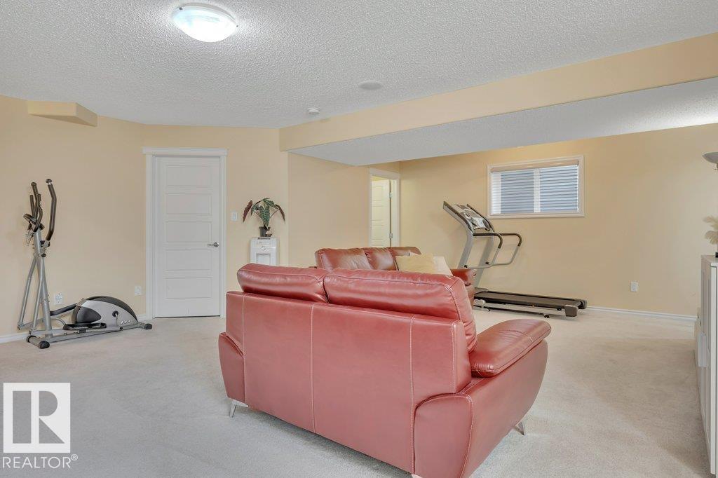 Photo 19 of 6111 18 Av Sw, Edmonton AB