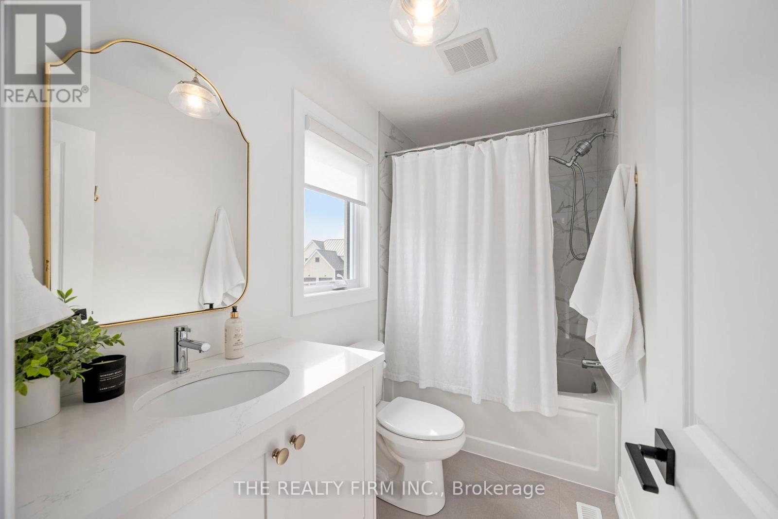 Photo 38 of 1874 Fountain Grass Drive, London South ON