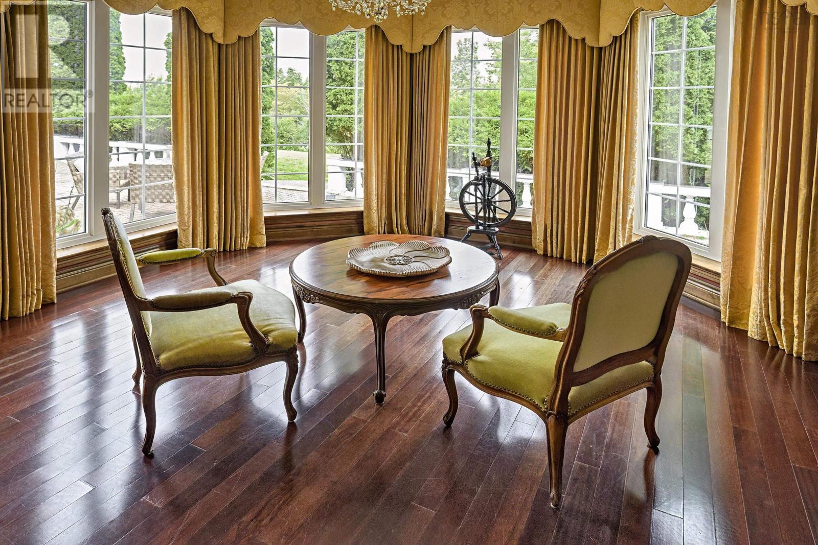 Property 22 of 40 of 82 Tower Road