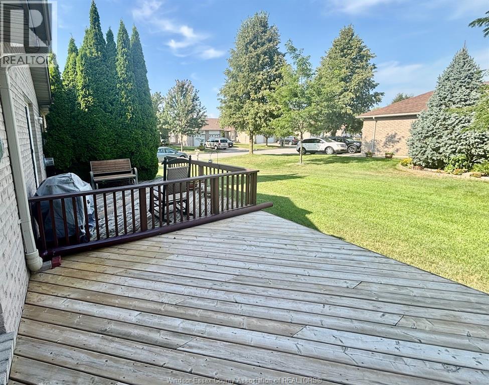 Photo 23 of 554 Rodfam Drive, Windsor ON