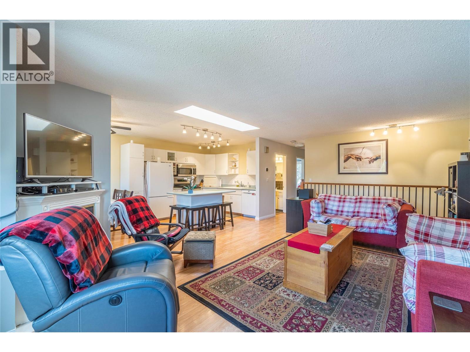 Photo 21 of 333 Waddington Drive, Kamloops BC