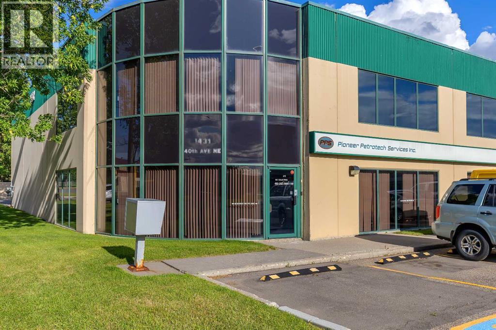Industrial for Sale in Bay    Avenue NE McCall Calgary 