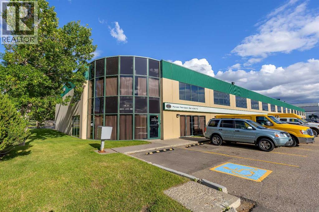 Industrial for Sale in Bay    Avenue NE McCall Calgary 