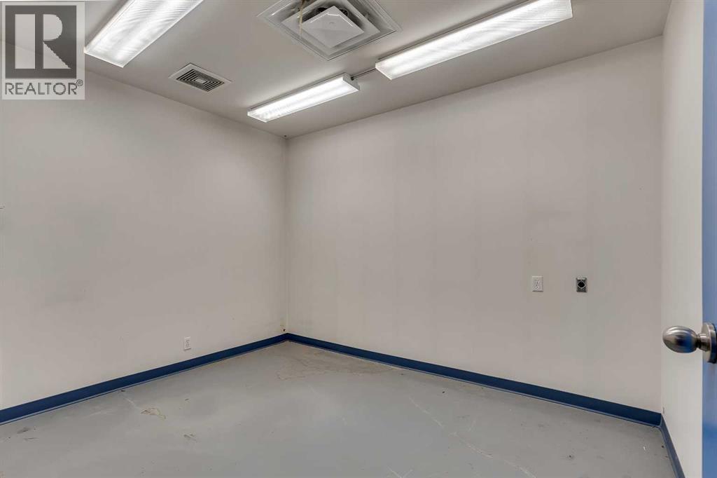 Industrial for Sale in Bay    Avenue NE McCall Calgary 