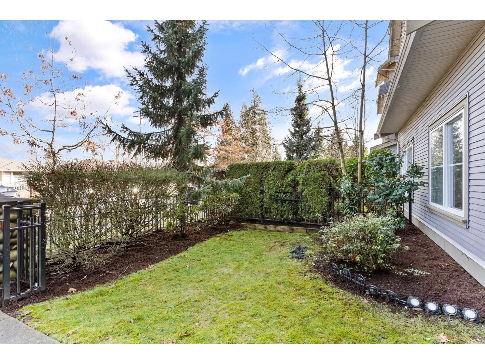 Photo 13 of 184 12040 68 Avenue, Surrey BC