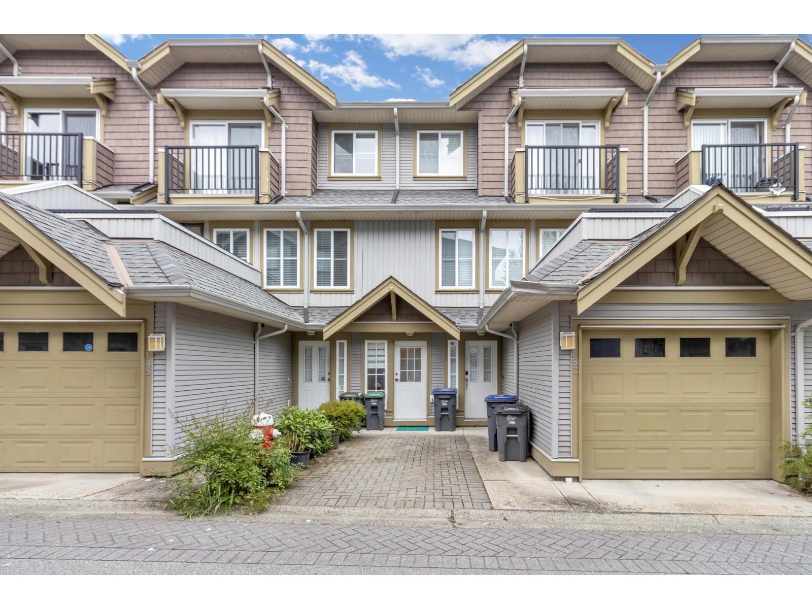 Photo 10 of 184 12040 68 Avenue, Surrey BC