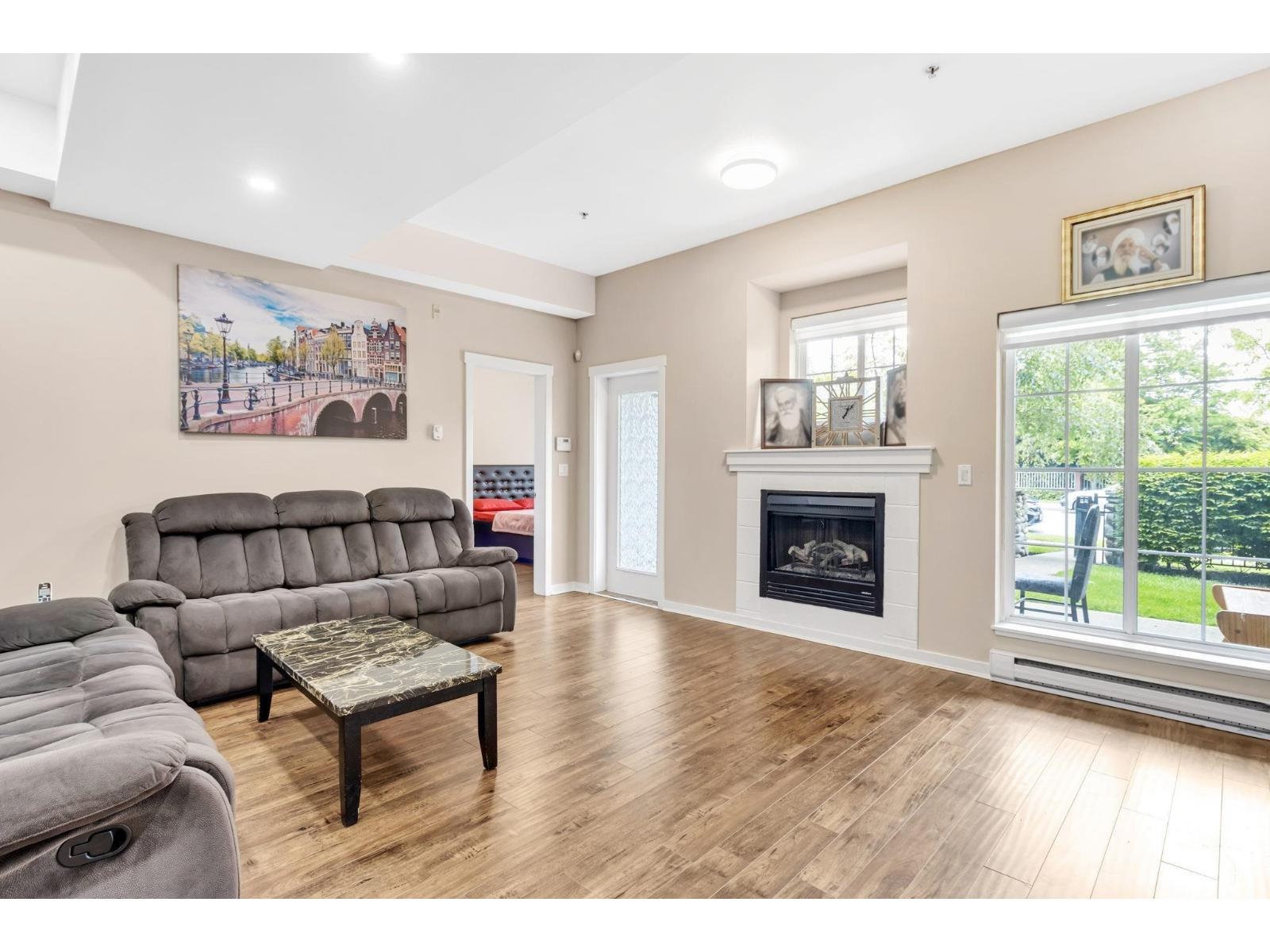 Photo 3 of 184 12040 68 Avenue, Surrey BC