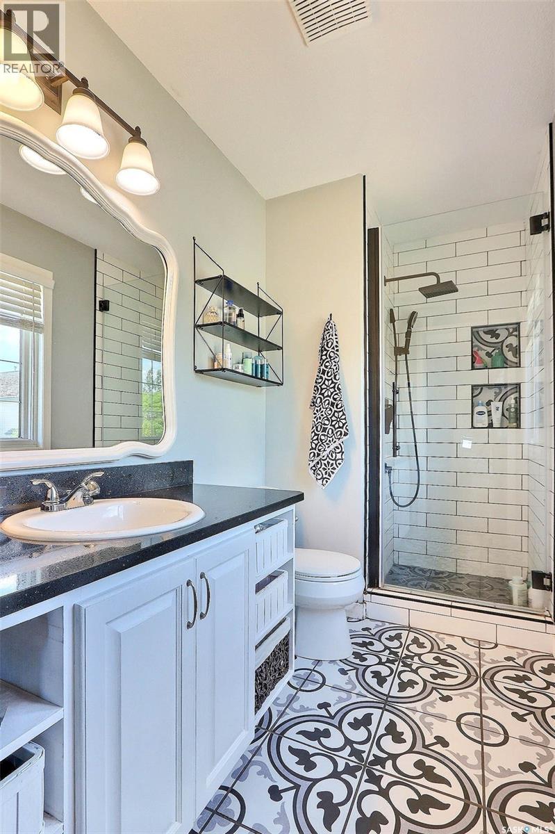 Photo 12 of 441 Mahon Drive, Prince Albert SK