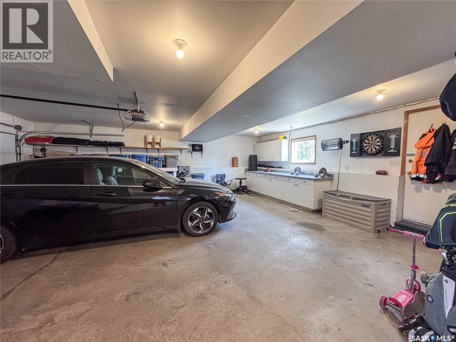 Photo 20 of 441 Mahon Drive, Prince Albert SK