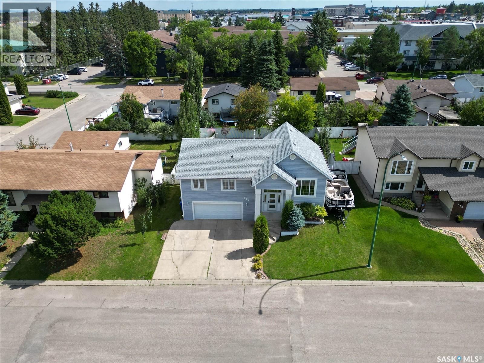 Photo 33 of 441 Mahon Drive, Prince Albert SK