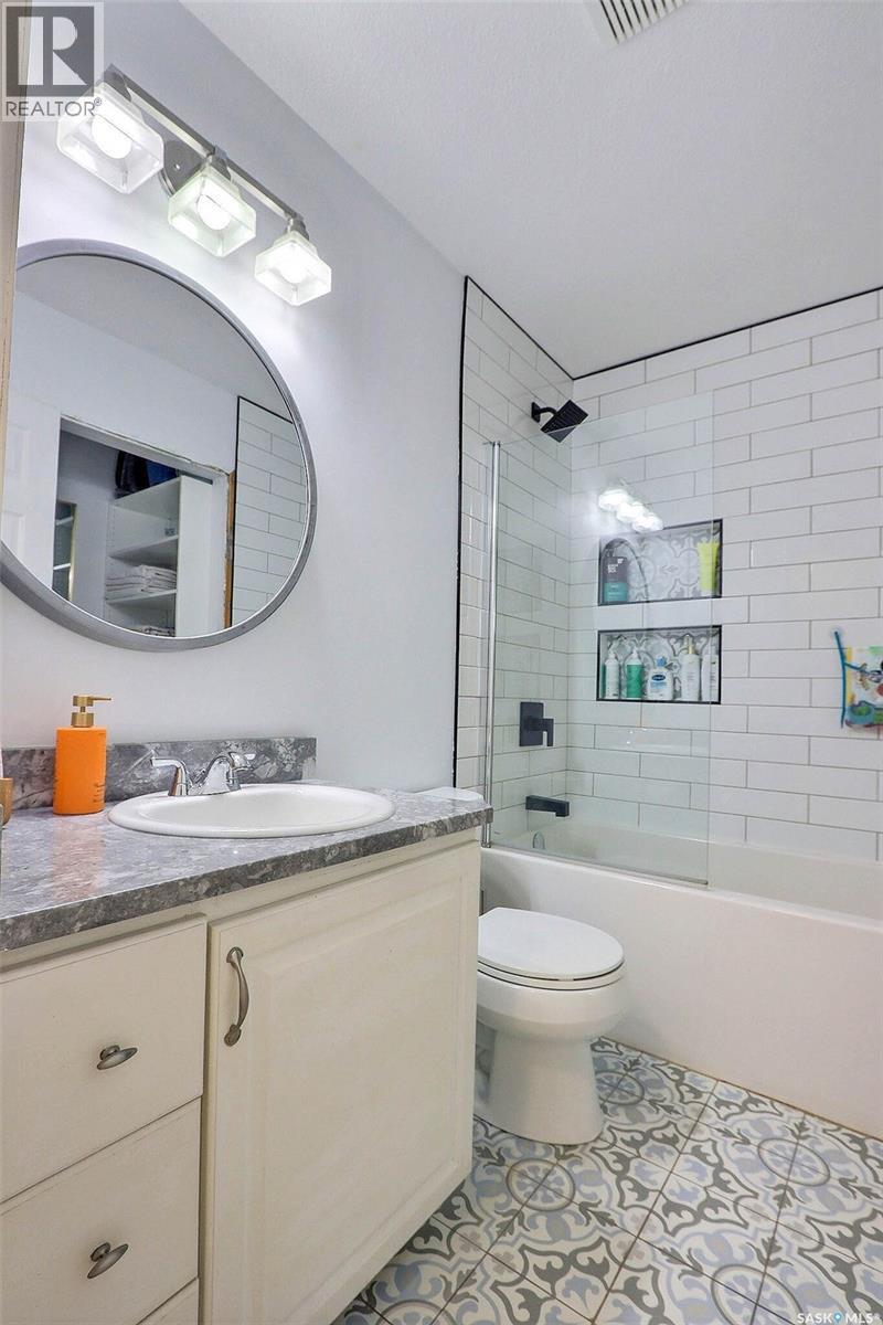 Photo 7 of 441 Mahon Drive, Prince Albert SK