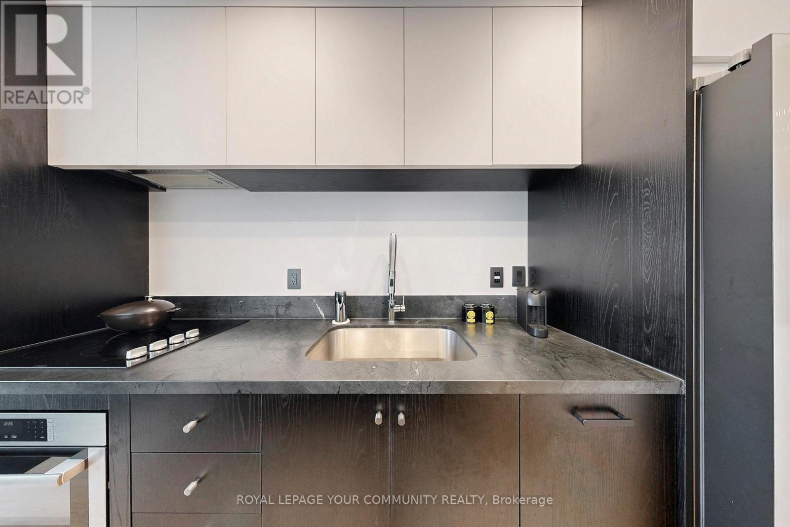 Photo 22 of 905 20 Scrivener Square, Toronto ON