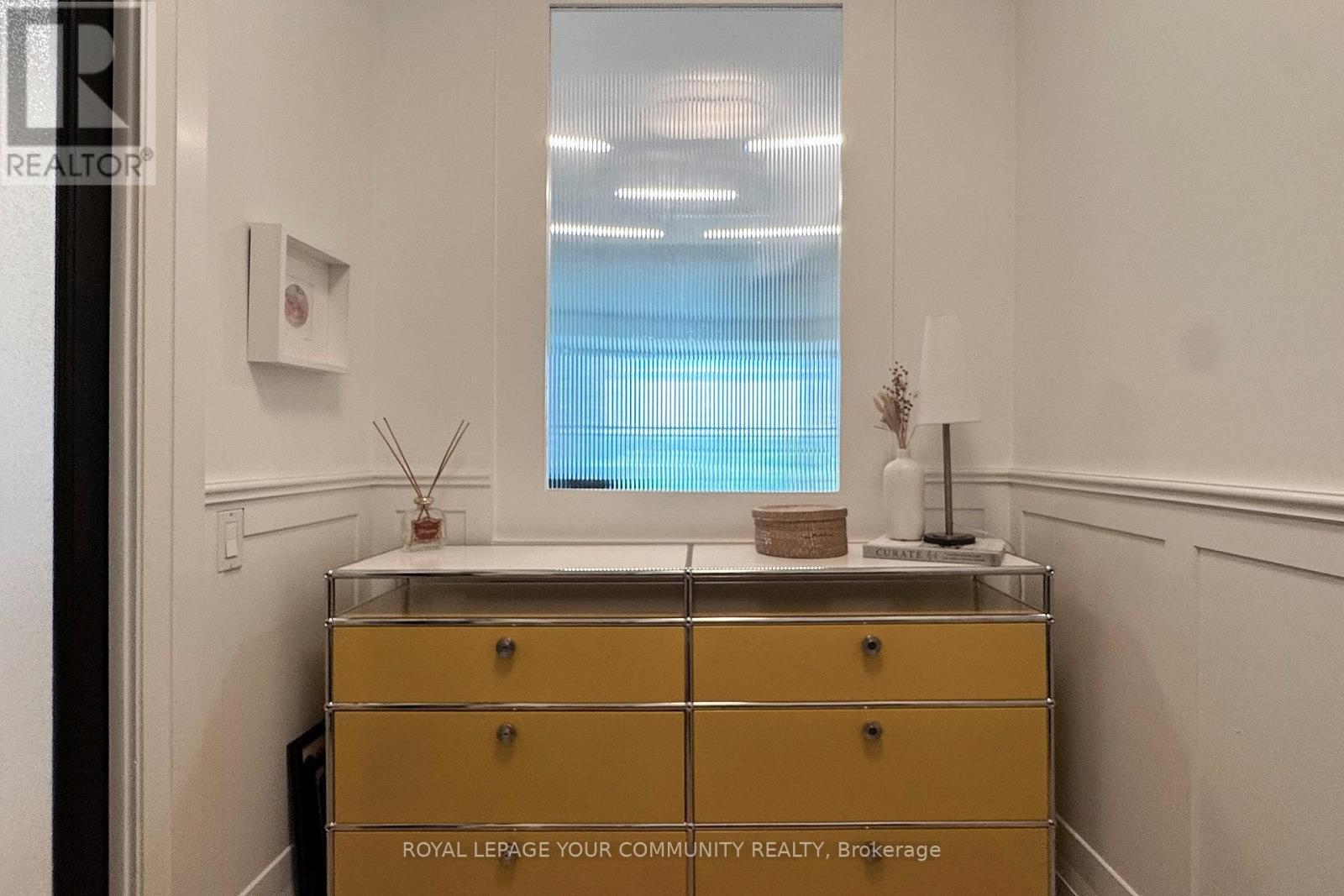 Photo 3 of 905 20 Scrivener Square, Toronto ON
