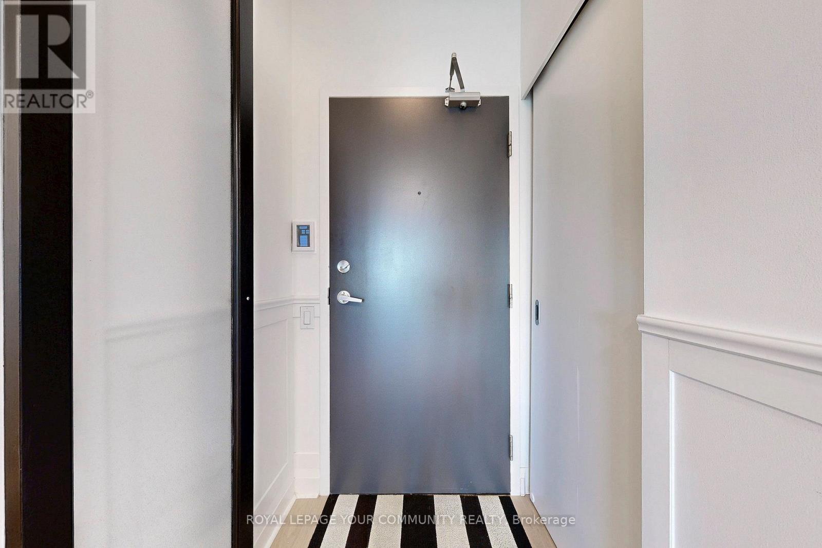 Photo 34 of 905 20 Scrivener Square, Toronto ON