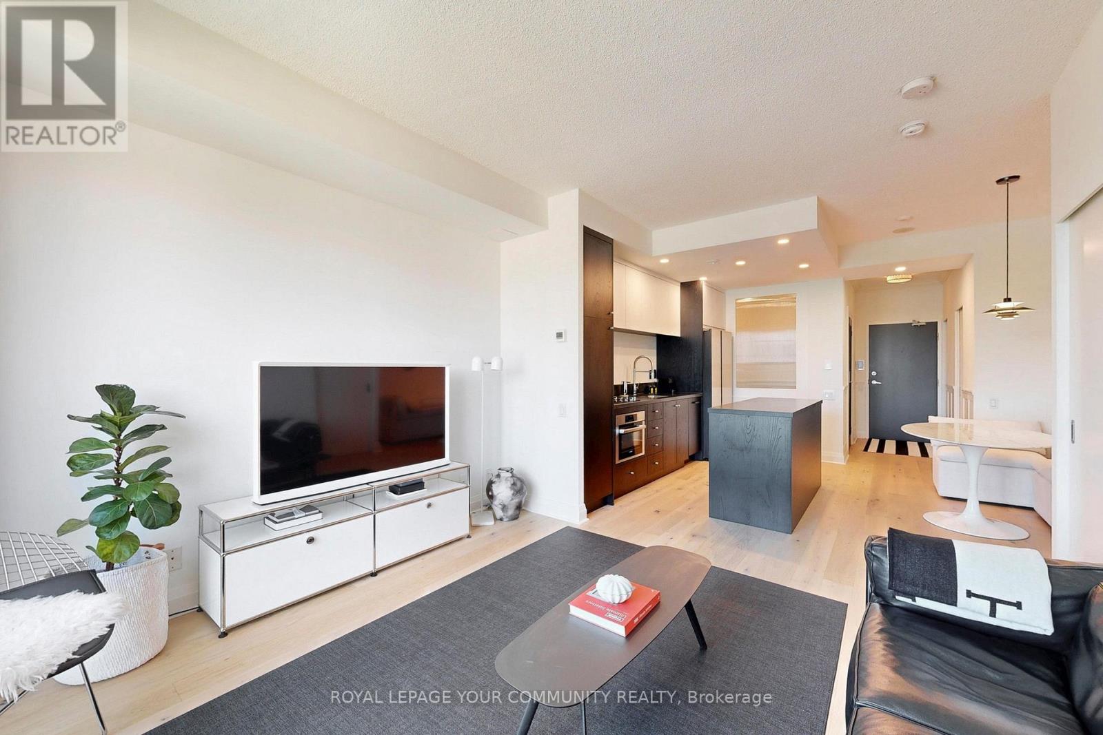 Photo 37 of 905 20 Scrivener Square, Toronto ON
