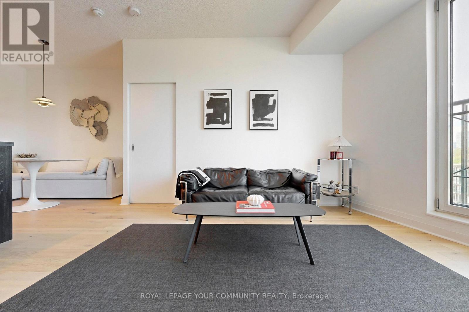 Photo 6 of 905 20 Scrivener Square, Toronto ON