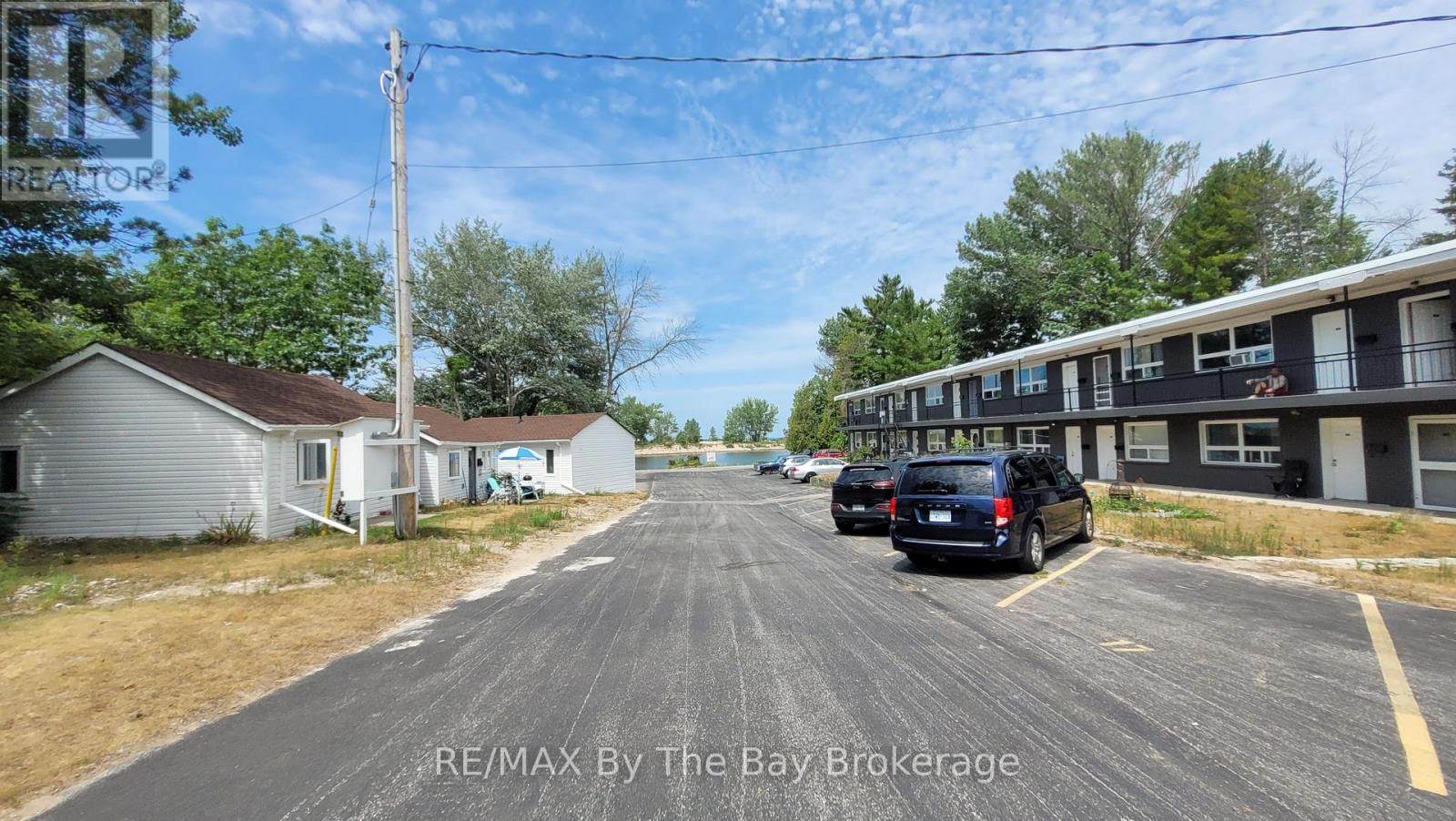Photo 15 of D 04 280 River Road E, Wasaga Beach ON