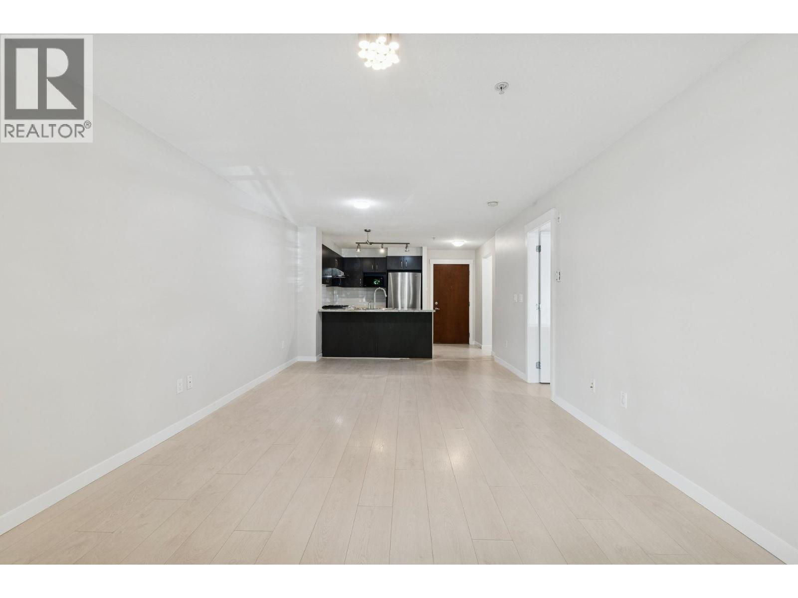 Photo 14 of 101 9288 Odlin Road, Richmond BC