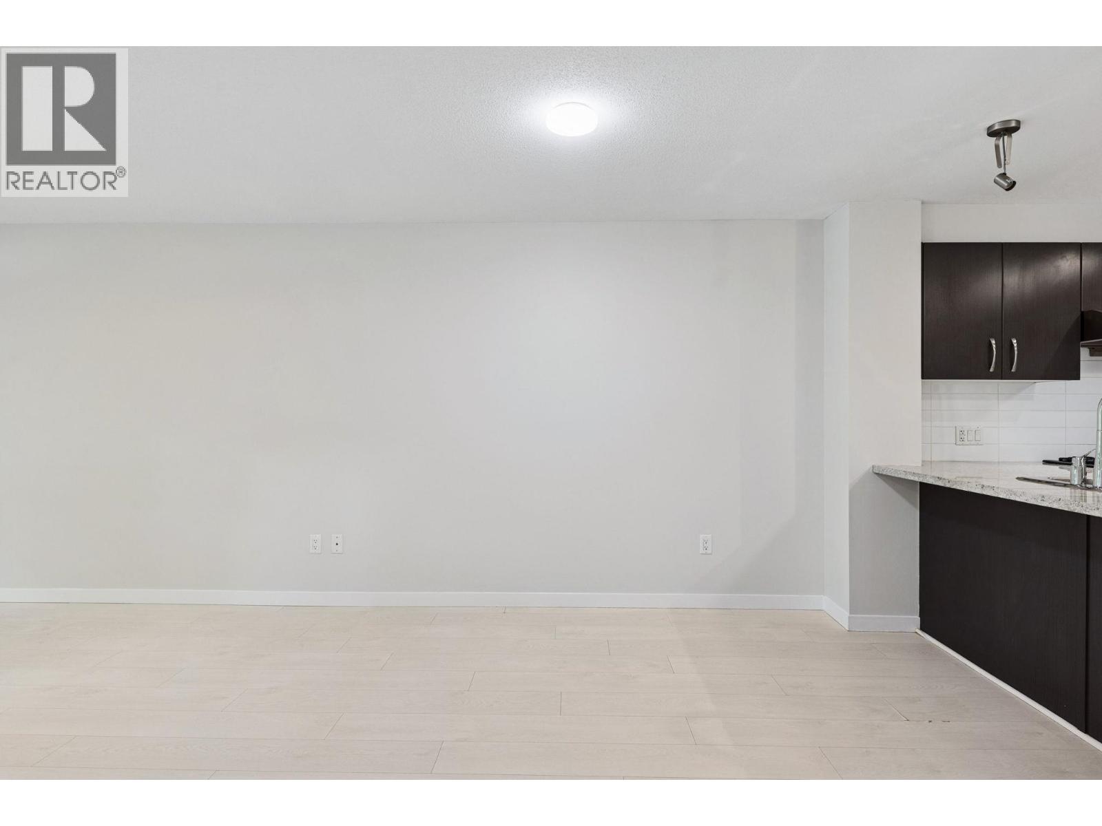 Photo 32 of 101 9288 Odlin Road, Richmond BC