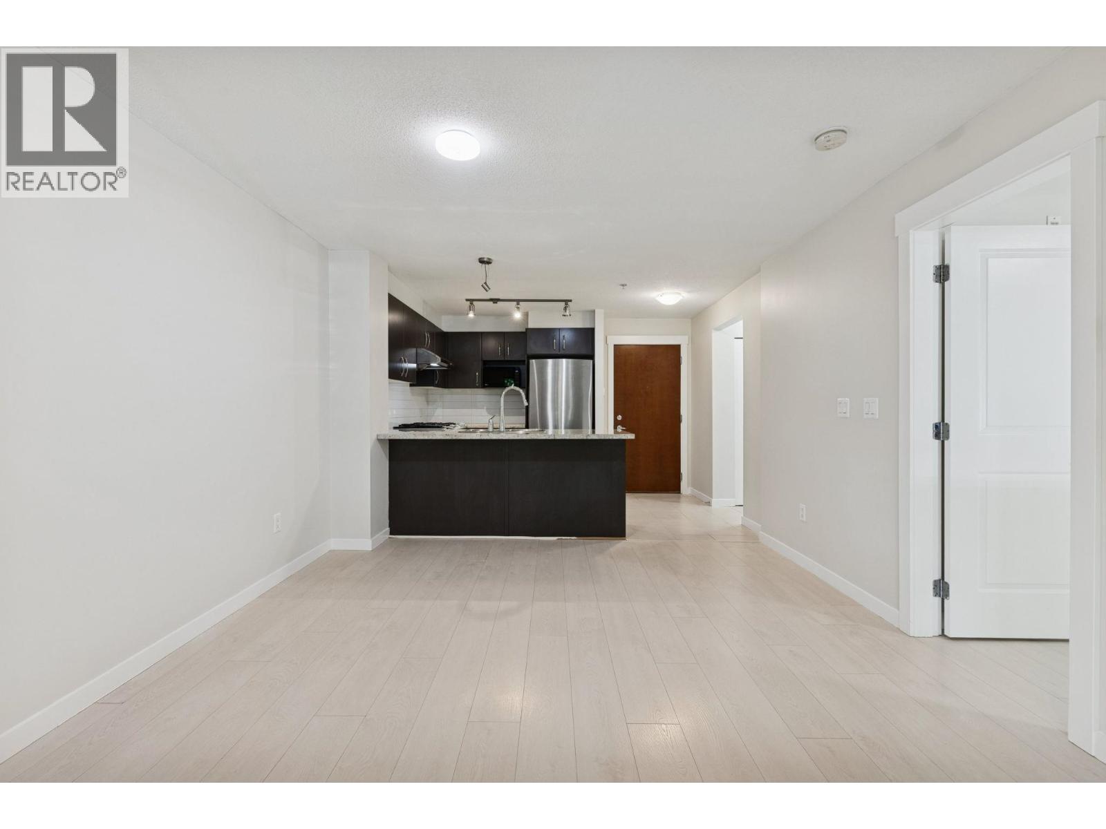 Photo 22 of 101 9288 Odlin Road, Richmond BC