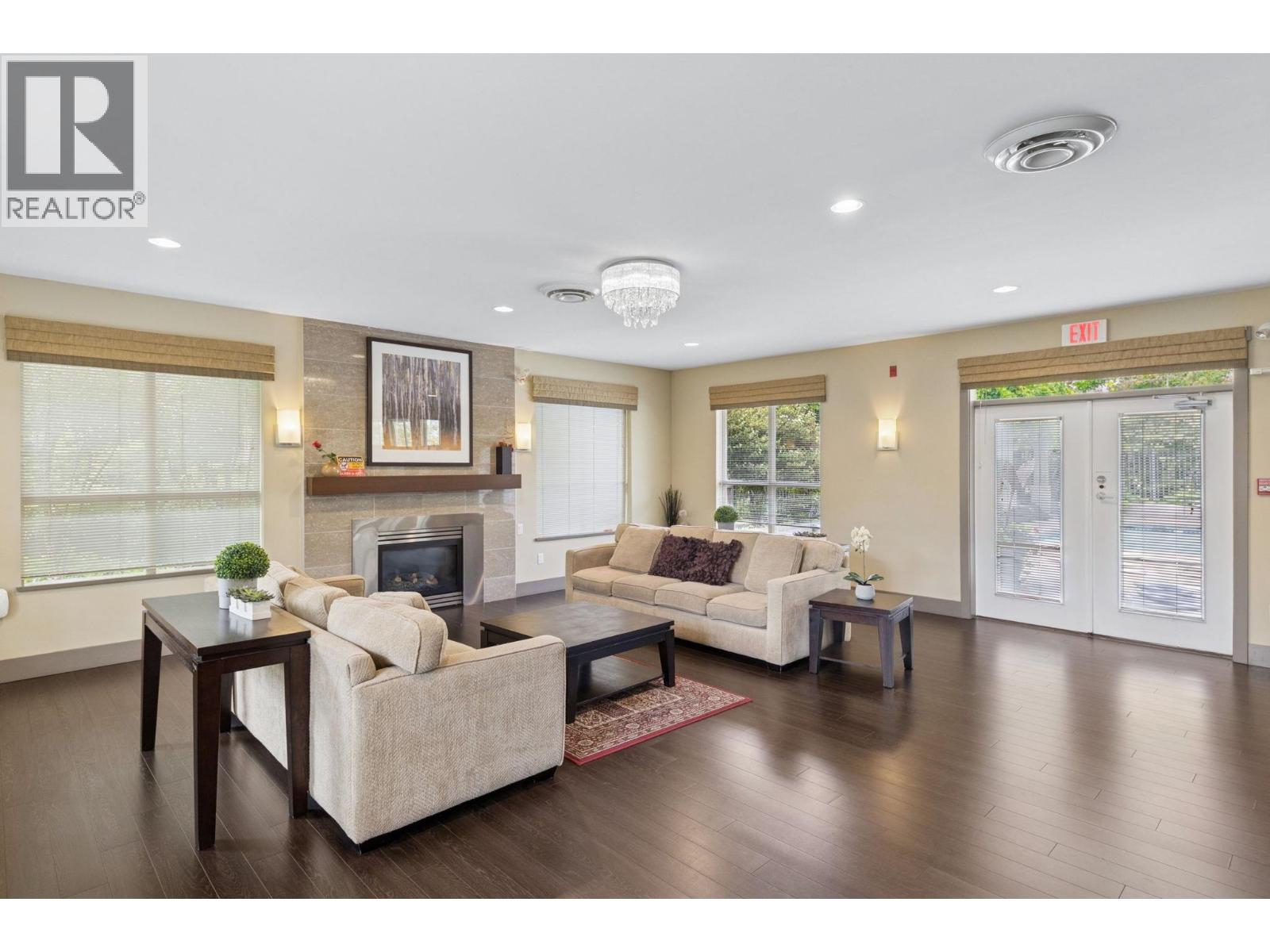 Photo 10 of 101 9288 Odlin Road, Richmond BC