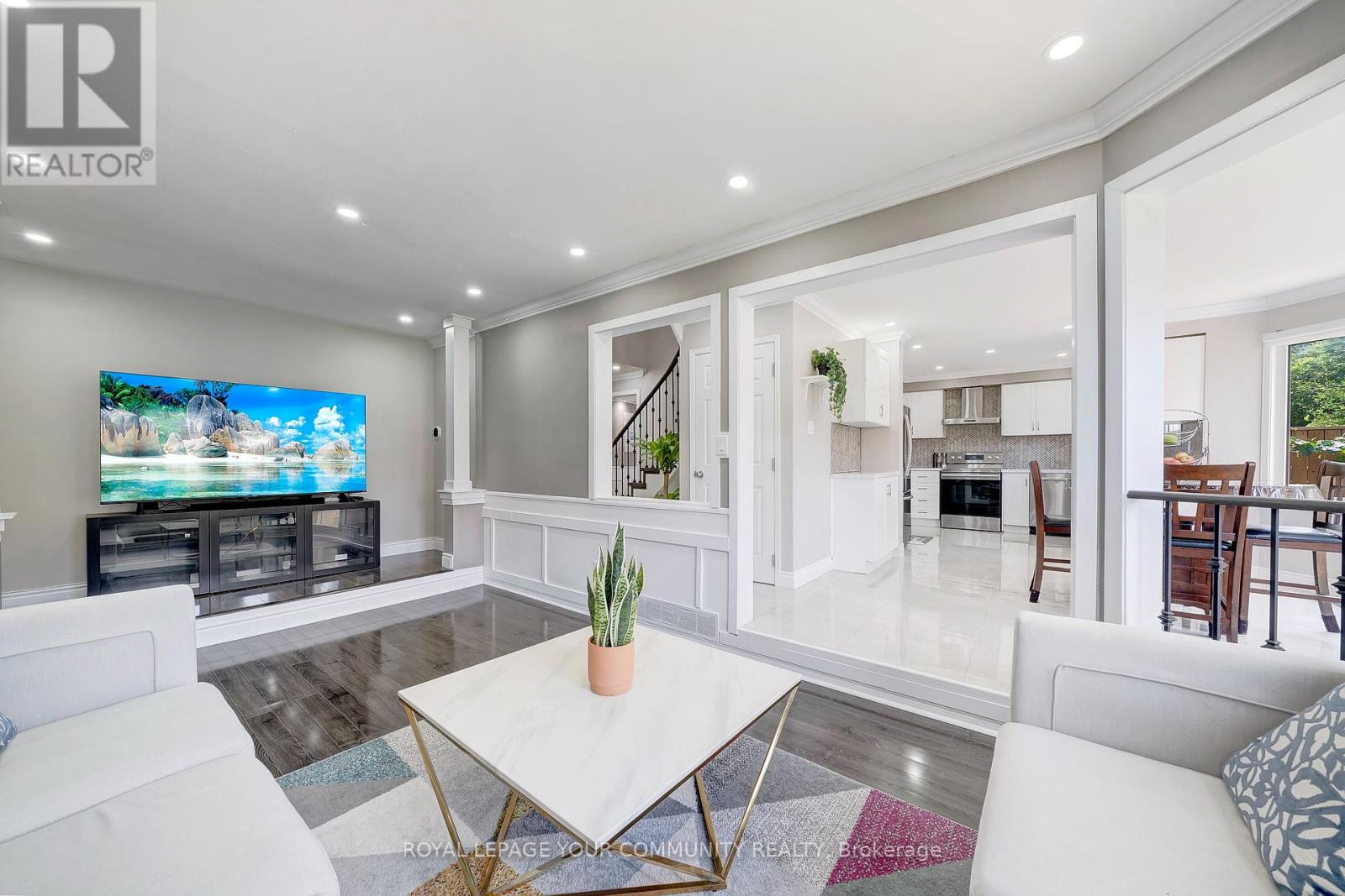 Photo 16 of 73 Peelton Heights Road, Brampton ON