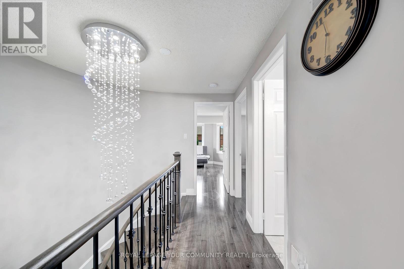 Photo 18 of 73 Peelton Heights Road, Brampton ON