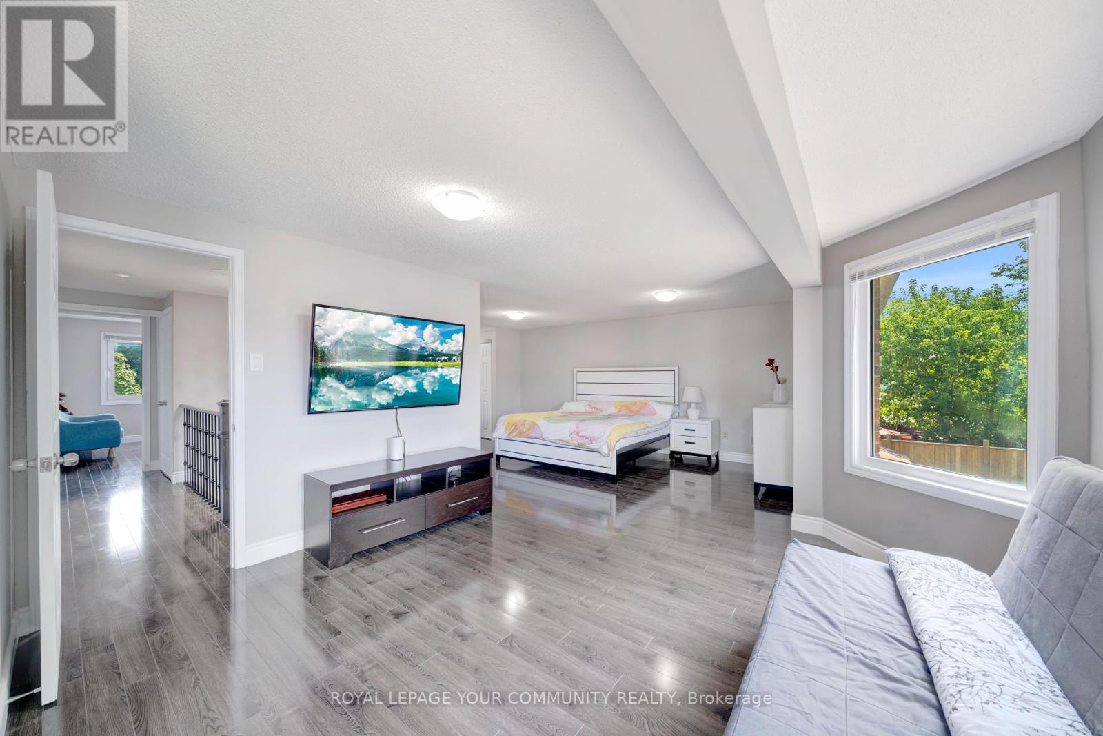 Photo 23 of 73 Peelton Heights Road, Brampton ON