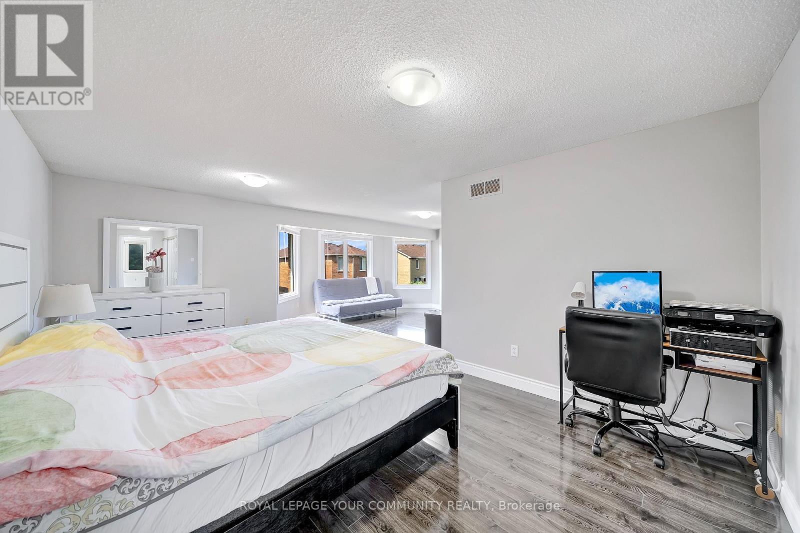 Photo 26 of 73 Peelton Heights Road, Brampton ON