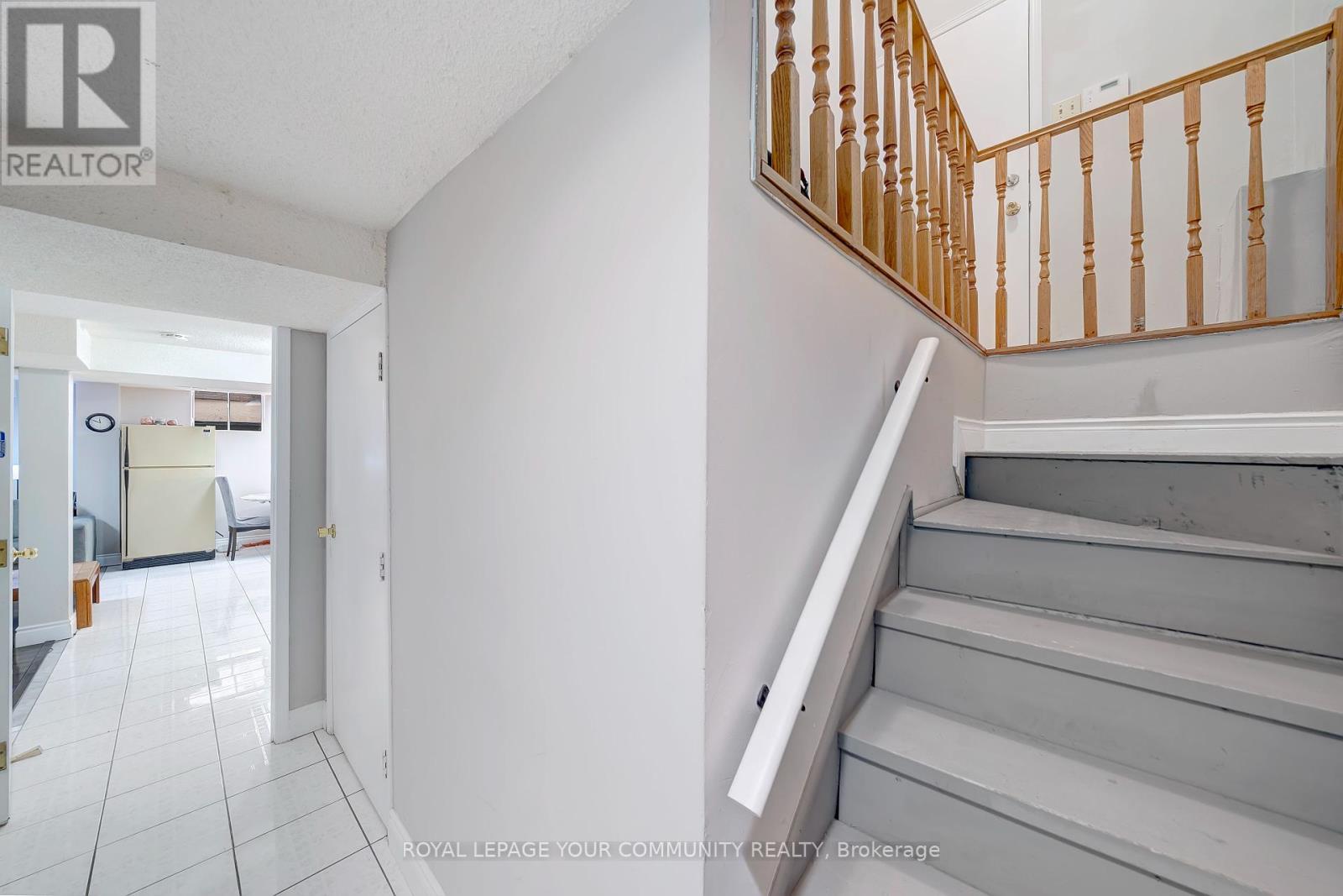Photo 31 of 73 Peelton Heights Road, Brampton ON