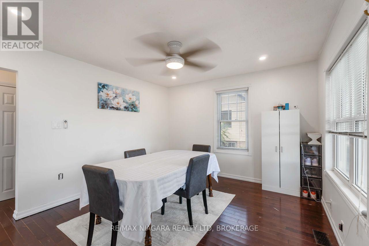 Photo 17 of 107 Oakdale Avenue, St Catharines ON