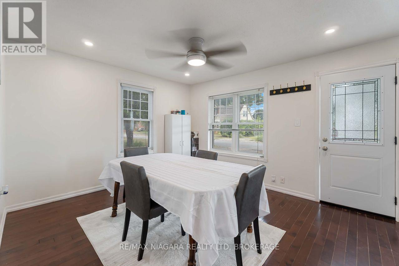 Photo 18 of 107 Oakdale Avenue, St Catharines ON