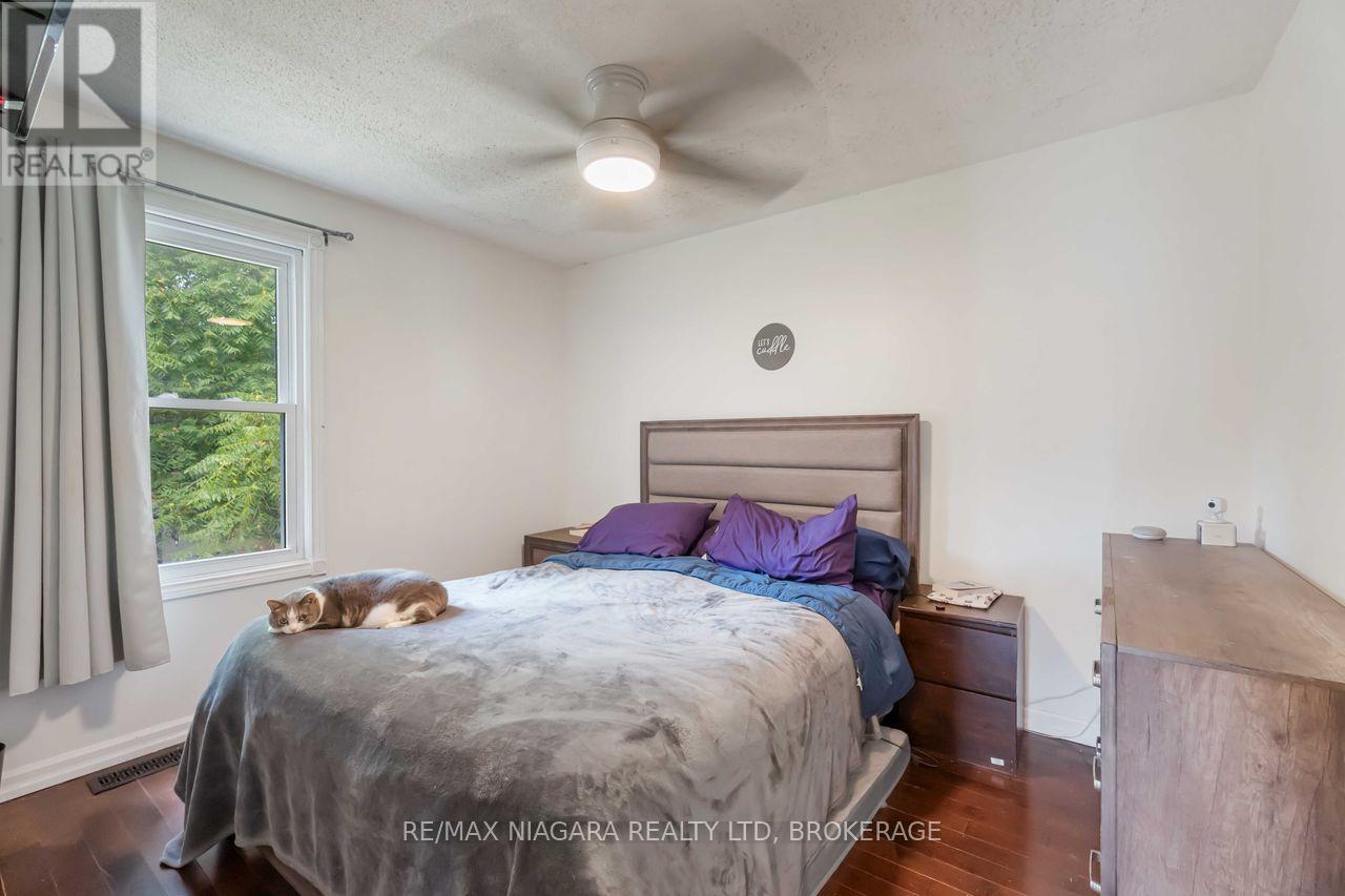 Photo 20 of 107 Oakdale Avenue, St Catharines ON