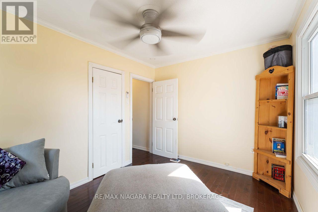 Photo 24 of 107 Oakdale Avenue, St Catharines ON
