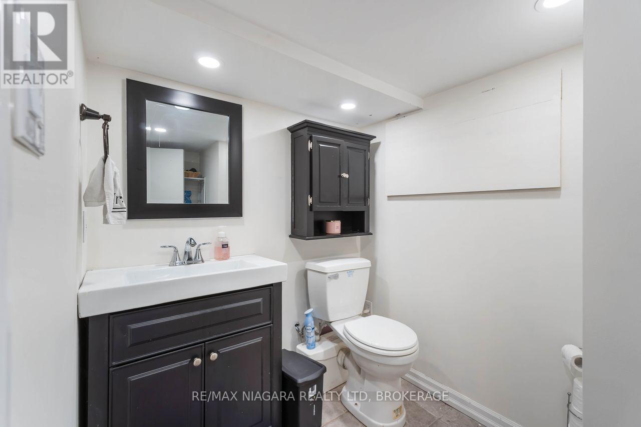 Photo 30 of 107 Oakdale Avenue, St Catharines ON