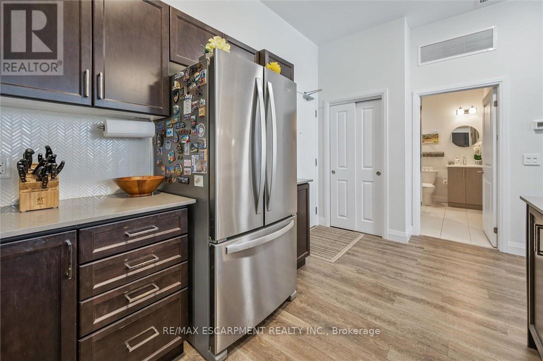 Single Family House for Sale in    REDFERN AVENUE Hamilton (Mountview) 
