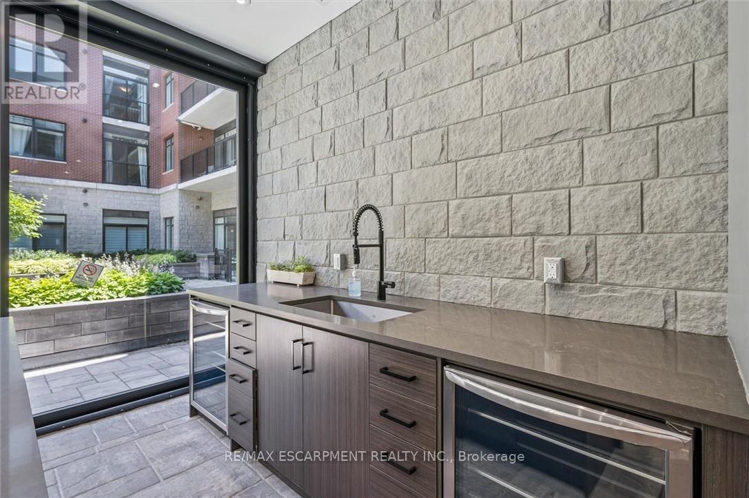Single Family House for Sale in    REDFERN AVENUE Hamilton (Mountview) 