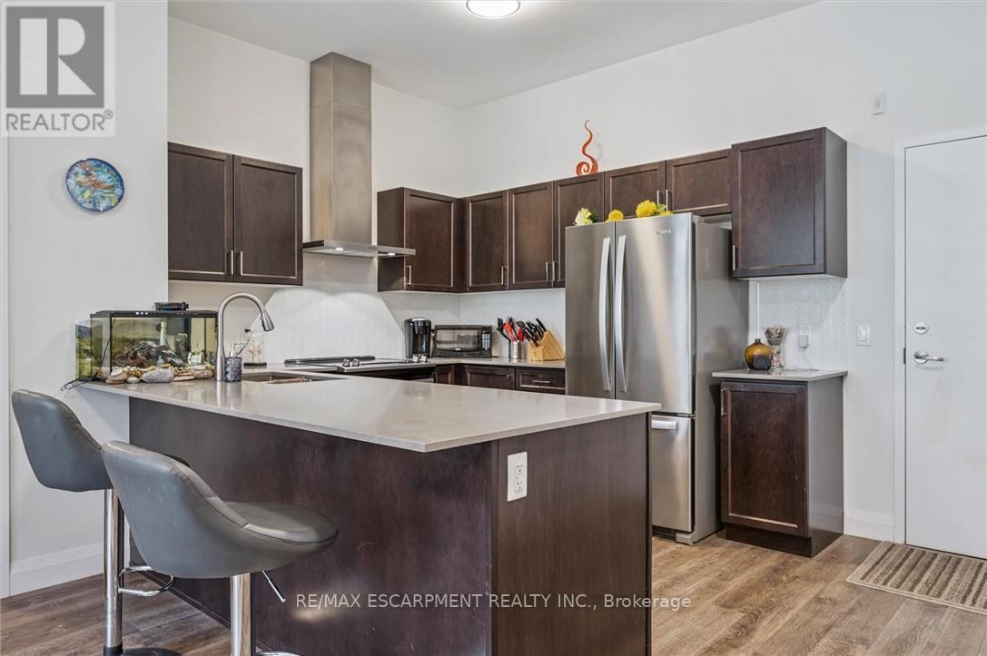 Single Family House for Sale in    REDFERN AVENUE Hamilton (Mountview) 