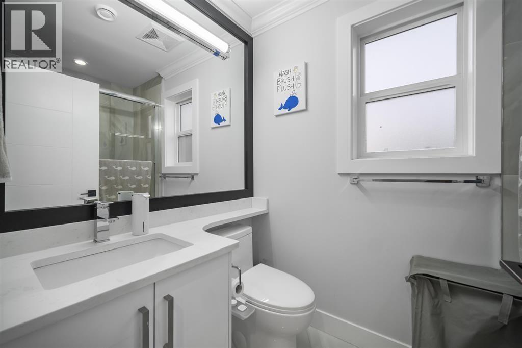 Photo 6 of 6898 Carnegie Street, Burnaby BC