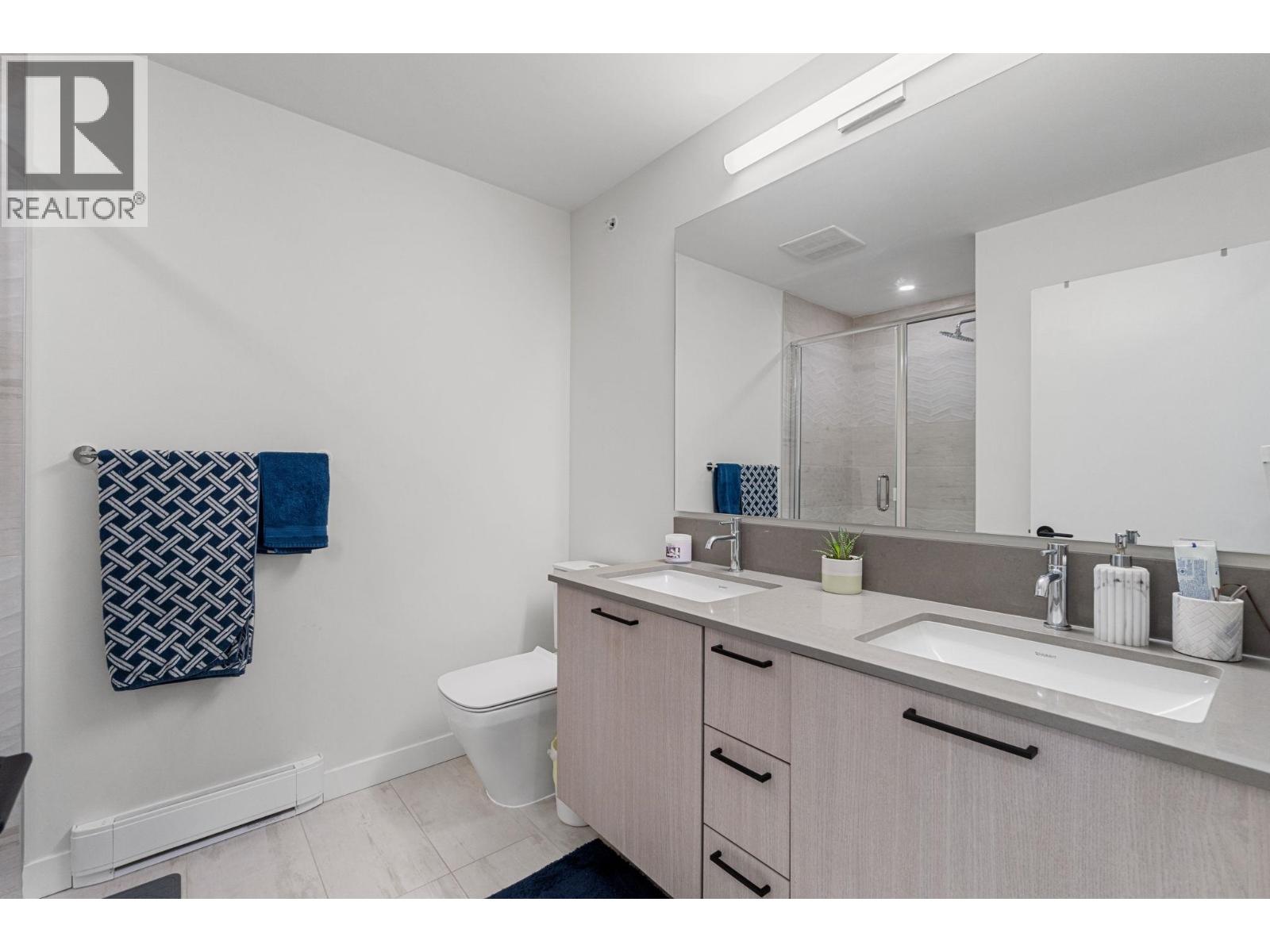 Photo 17 of 46 488 Furness Street, New Westminster BC
