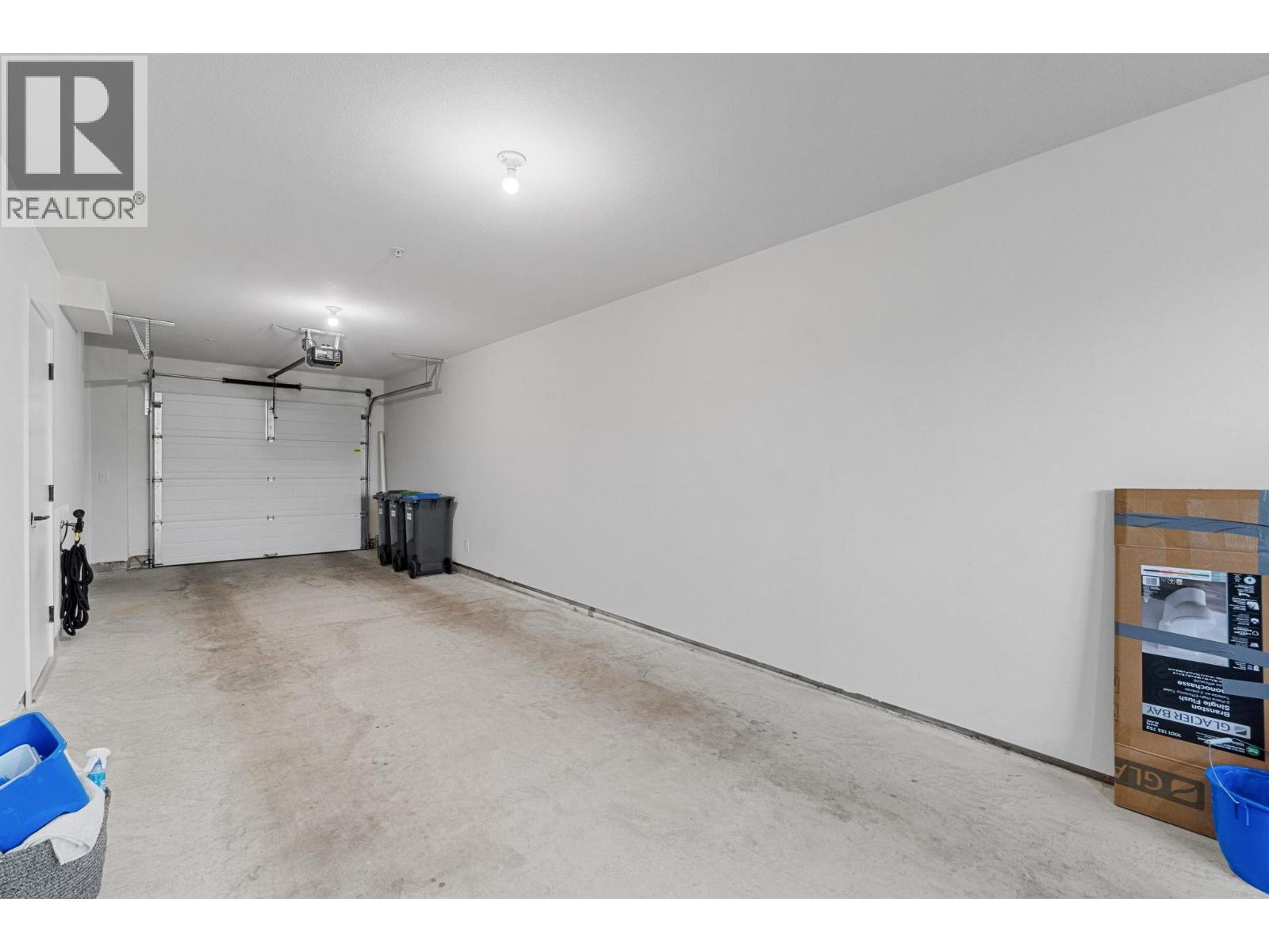 Photo 23 of 46 488 Furness Street, New Westminster BC